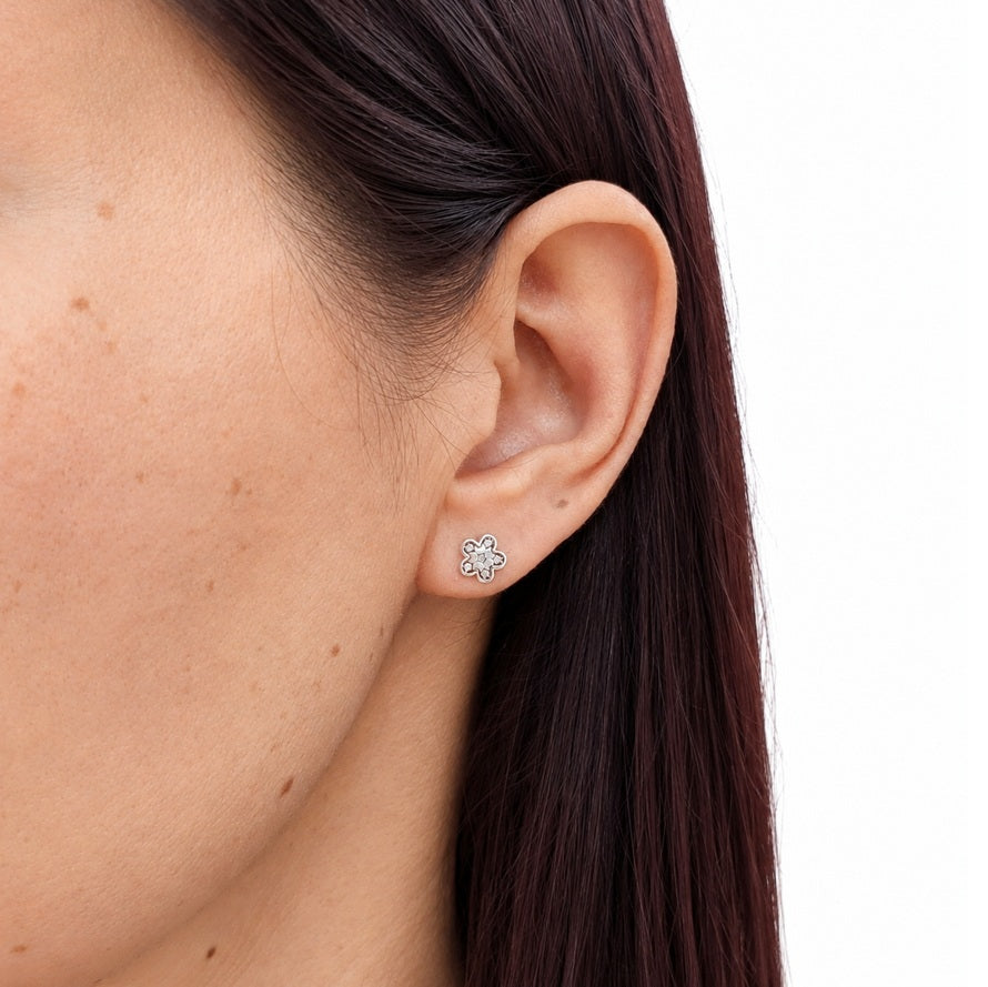 Ohrstecker Blumen Weißgold mit Zirkonia 59198