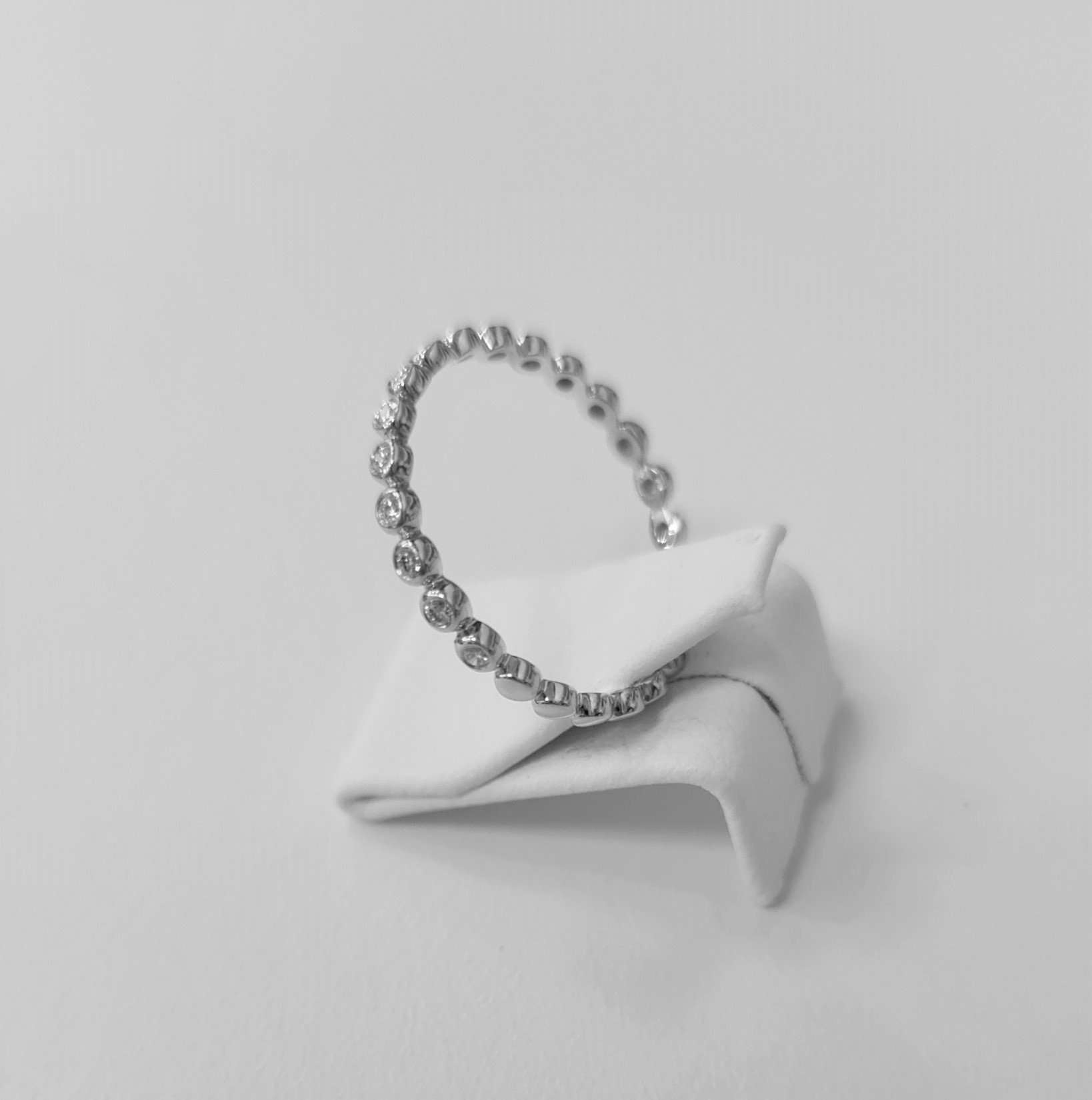 Diamantring • 585 Weißgold • Halb Memory 0,13ct Brillanten